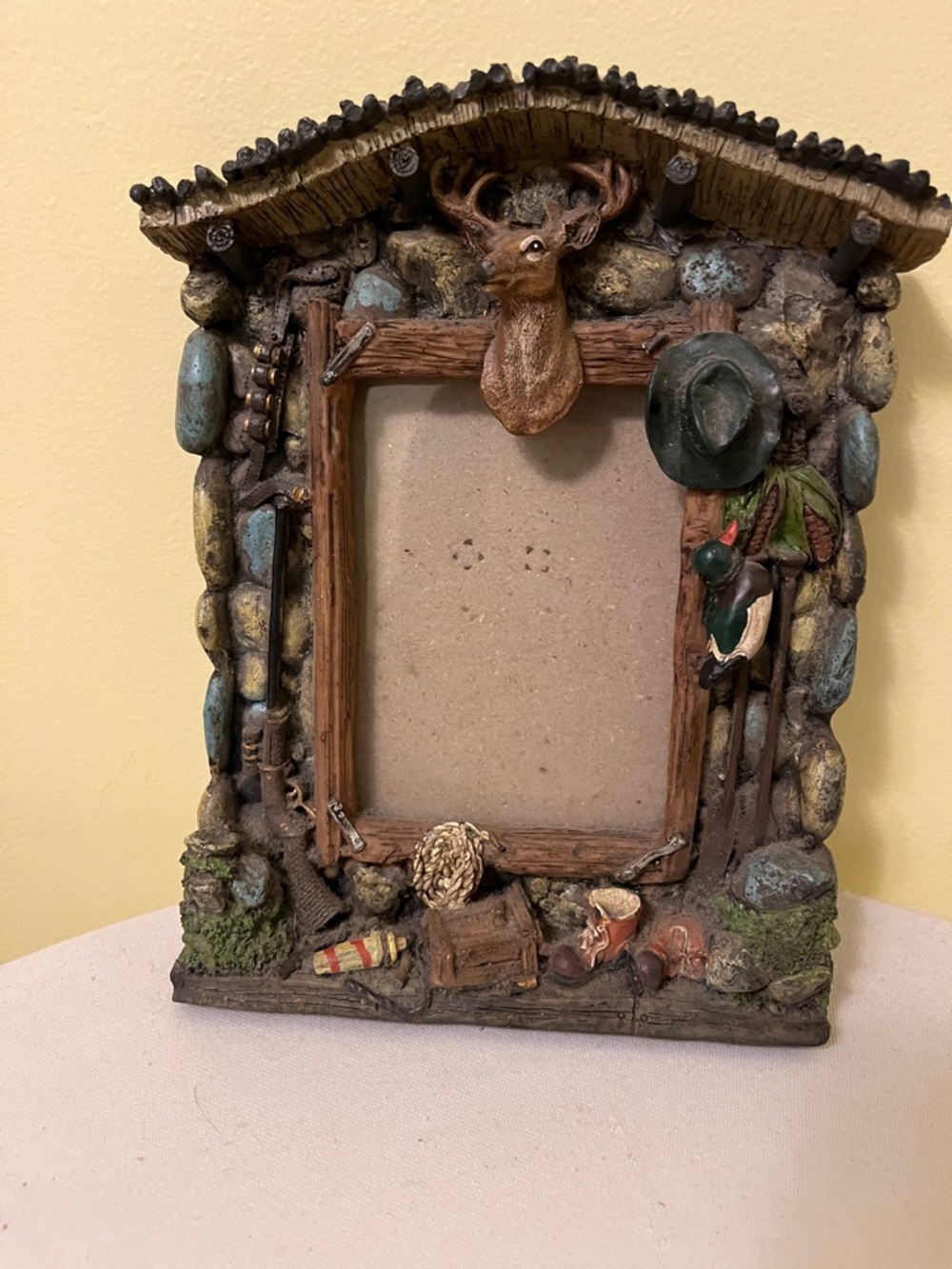 Rustic Deer Cabin Photo Frame - Brown & Green - 4 x 6 picture